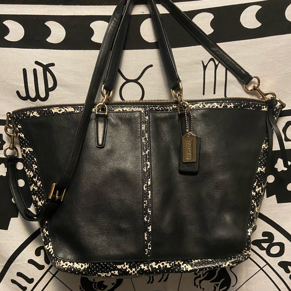 Coach Black/White Leather Gorgeous Shoulder Bag